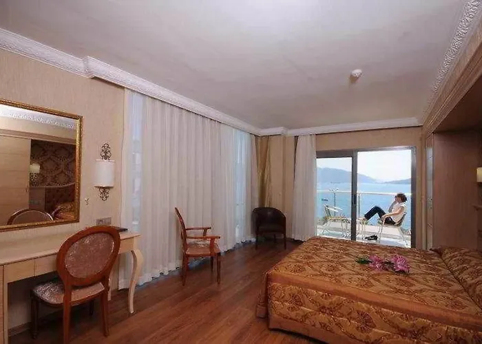 Emre & Emre Hotel Marmaris