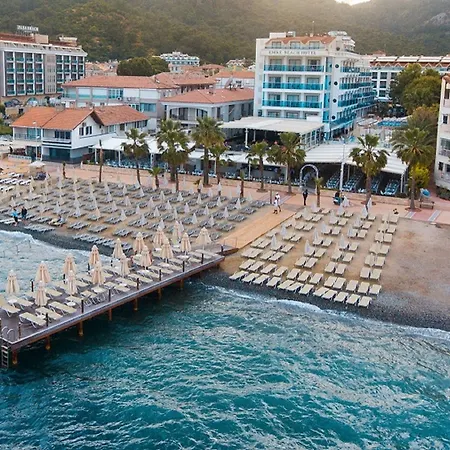 Emre Beach & Emre Hotel 호텔 말마리스