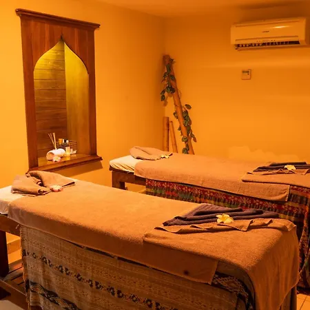 Hotel Emre & Emre 4*