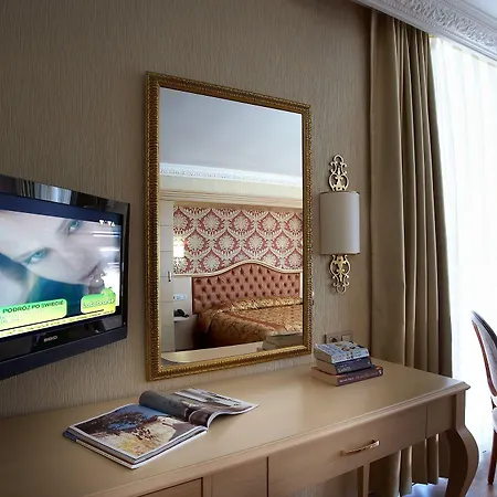 Emre & Emre Marmaris