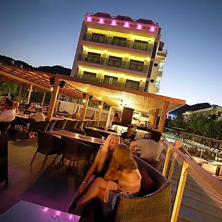 Emre Beach & Emre Hotel 4* 말마리스