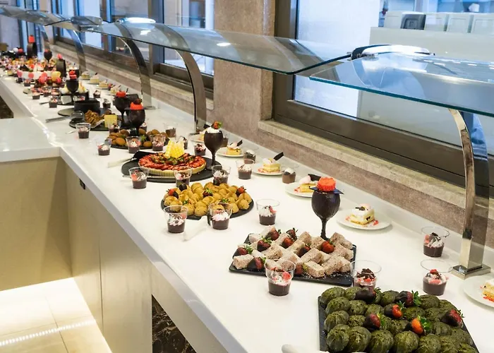 Emre & Emre 马尔马里斯