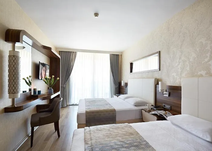 Hotel Emre Beach&emre 4*