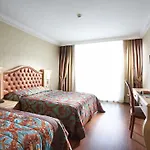 Emre Beach & Emre Hotel 4*