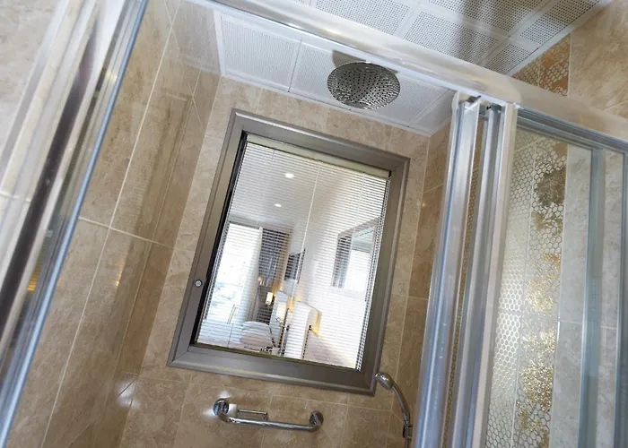 Hotel Emre & Emre 4*