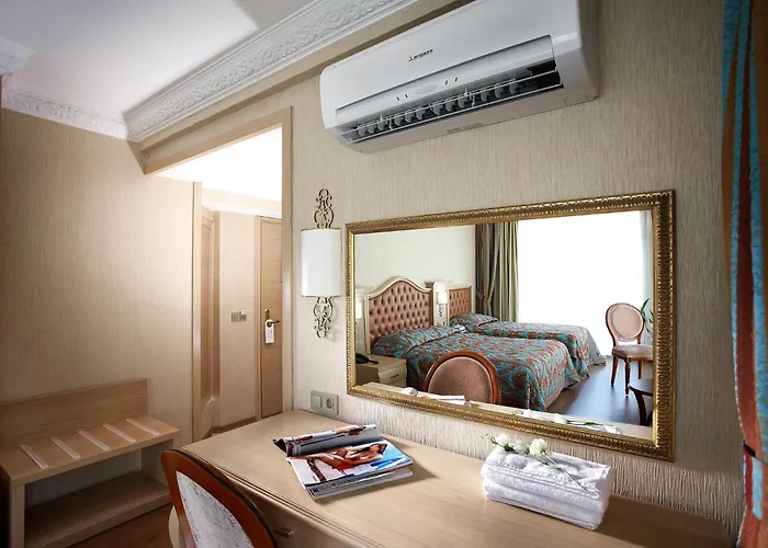 Emre & Emre Hotel 4*